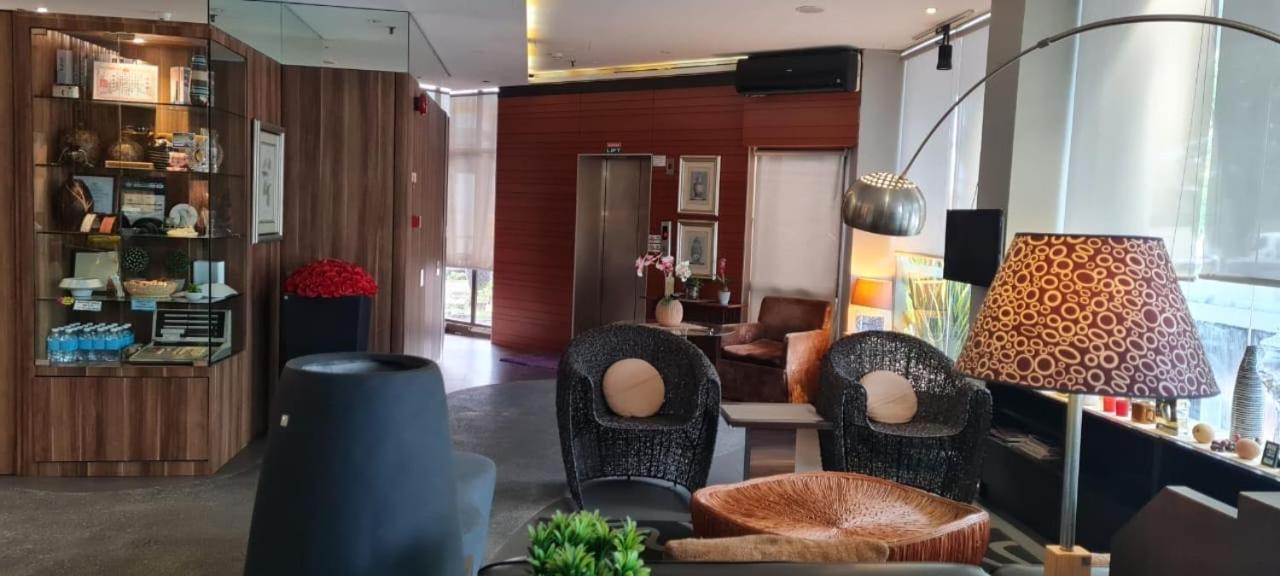 Extreme Boutique Hotel Kluang Dış mekan fotoğraf